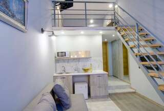 Отель Grand Apartments Киев Двухместный номер с 1 кроватью и балконом-5