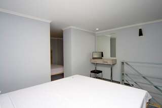 Отель Grand Apartments Киев Двухуровневые апартаменты-12